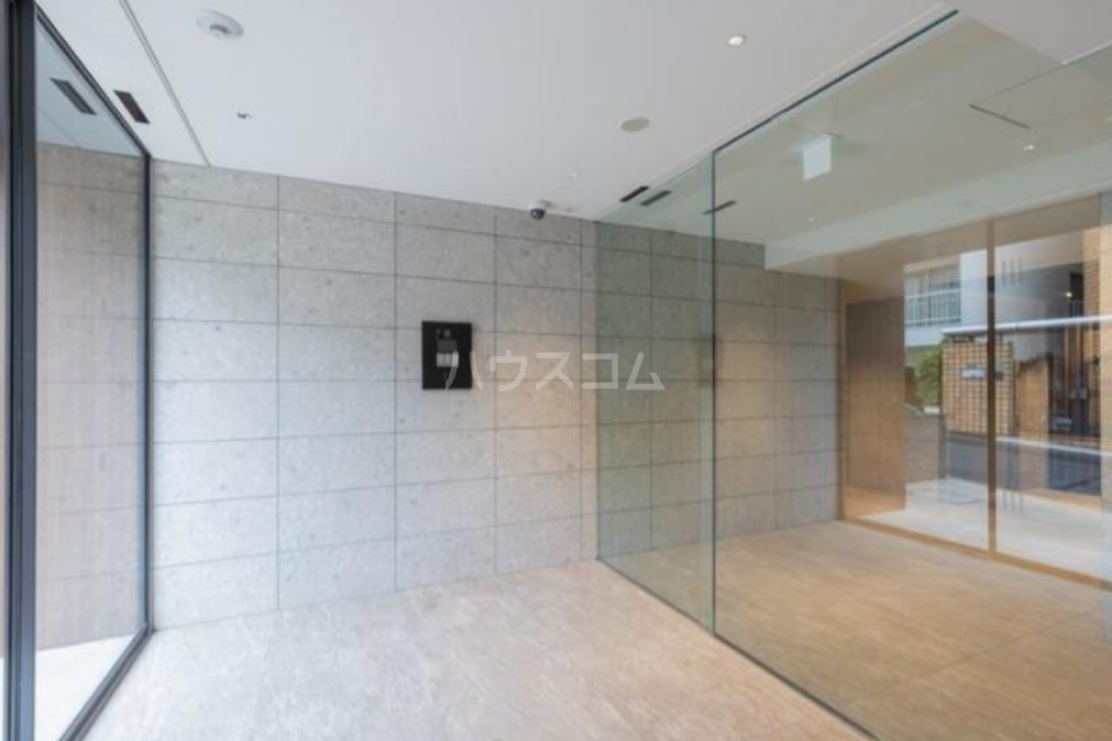 19/22 エントランス