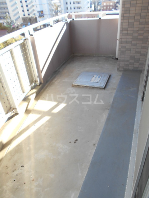 16/28 バルコニー