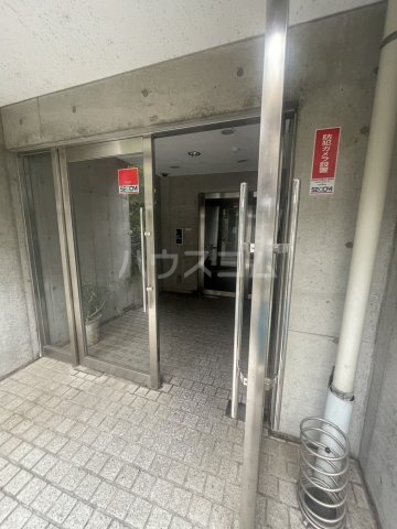 21/21 エントランス