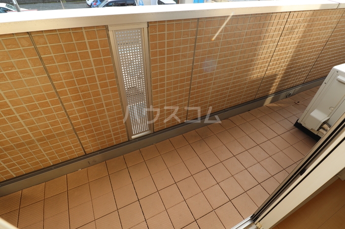 23/30 バルコニー