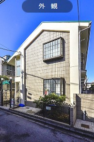 13/22 エントランス