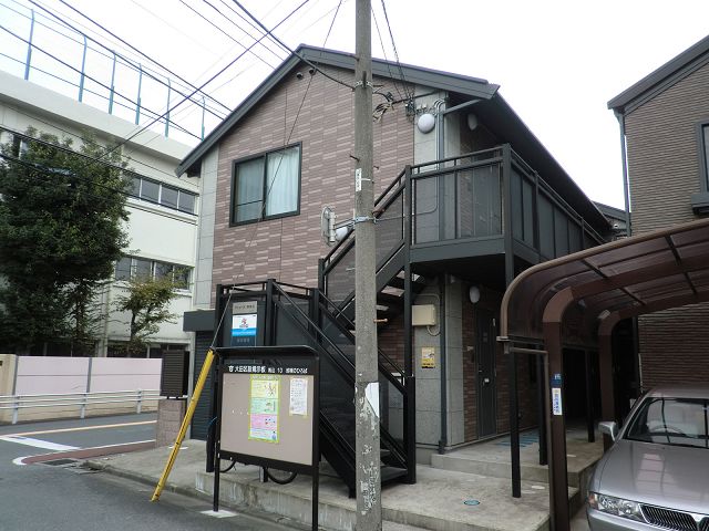 15/23 エントランス