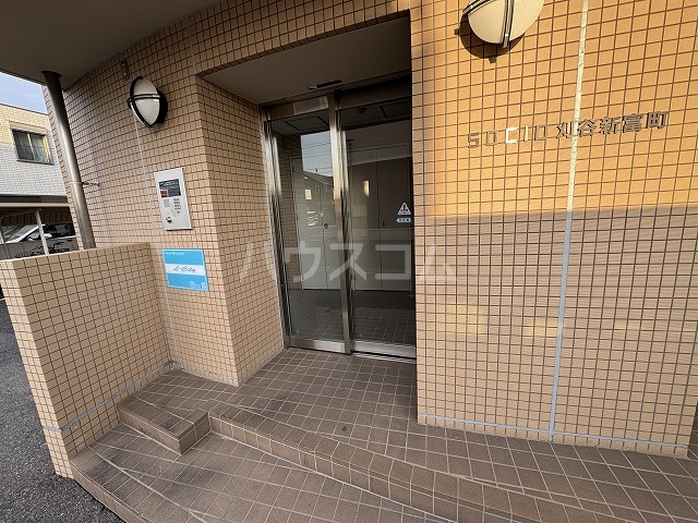 25/30 エントランス