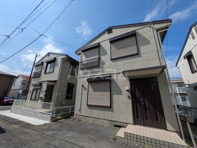 21/30 エントランス