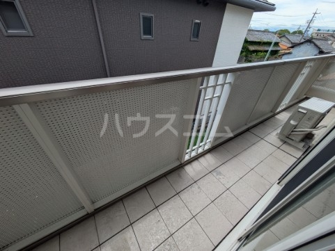 20/27 バルコニー