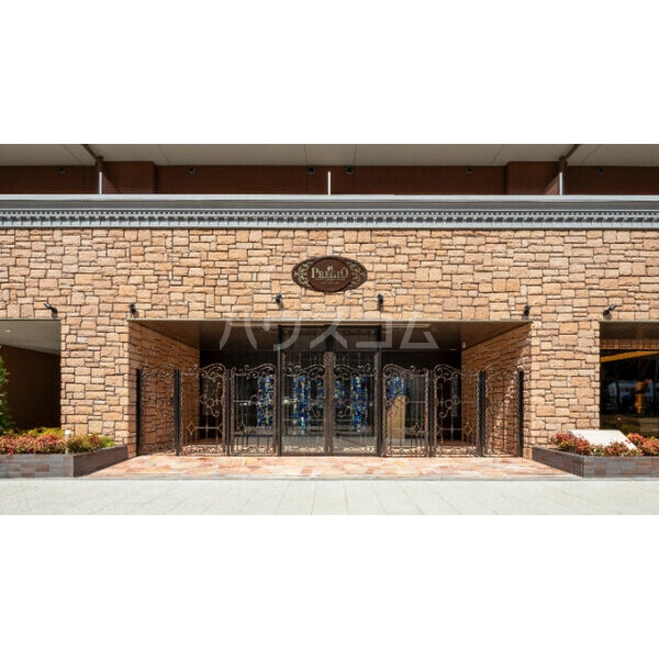 19/25 エントランス