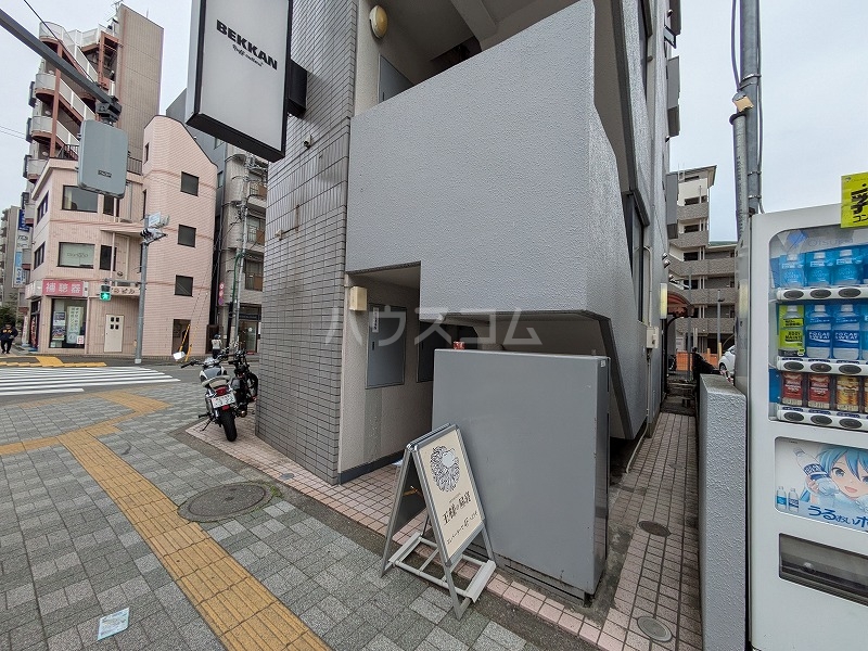 29/30 エントランス