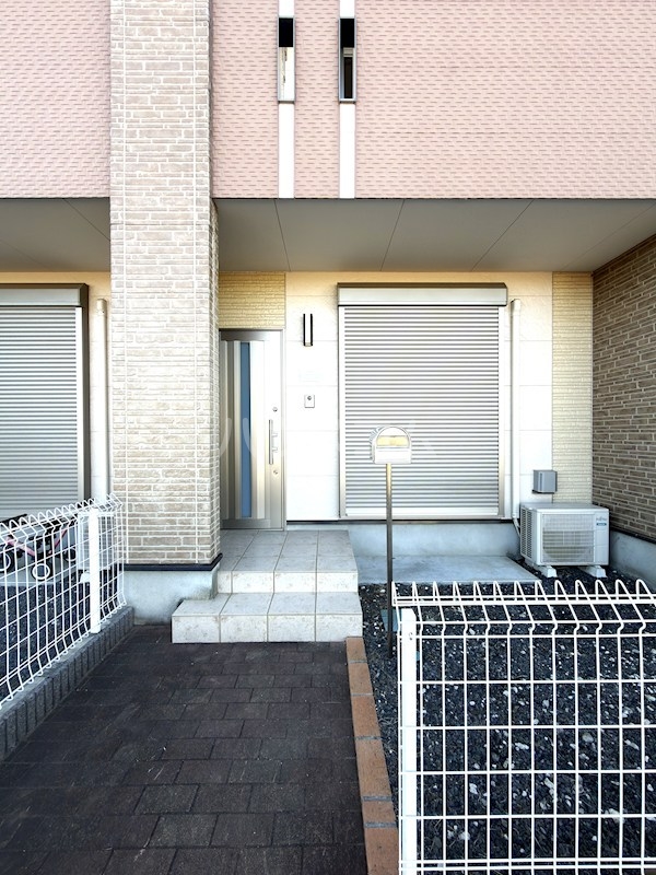 20/22 エントランス