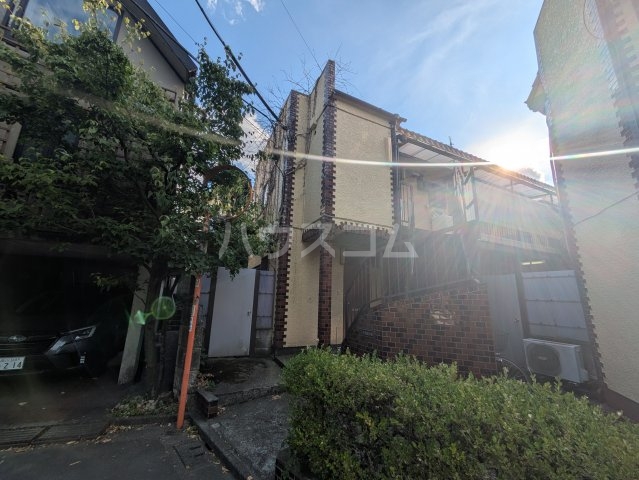 18/20 エントランス