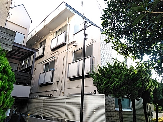 14/16 エントランス