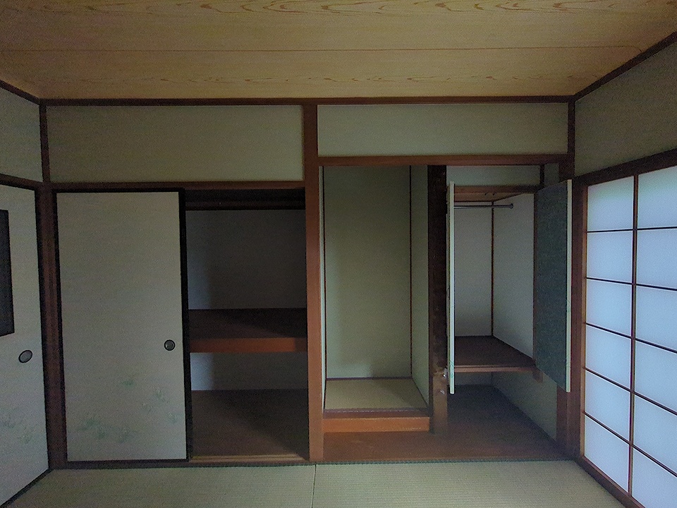 13/30 収納