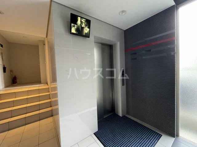 3/8 エントランス