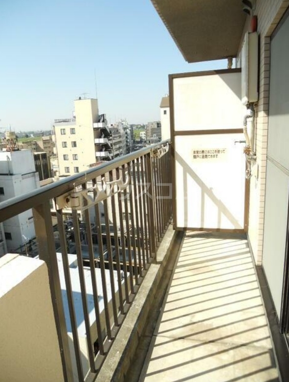 13/19 バルコニー