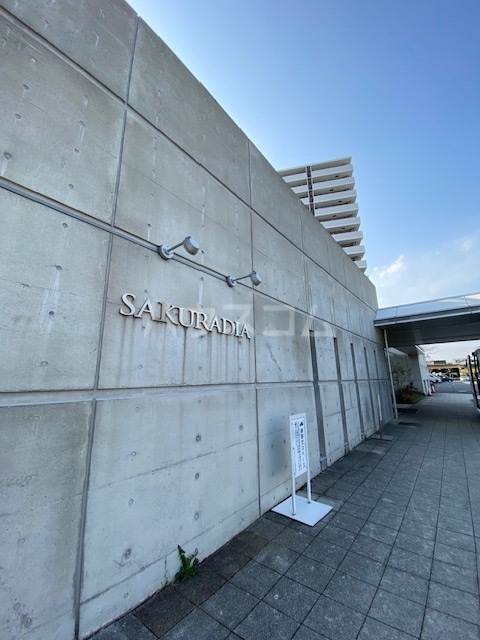 21/24 エントランス