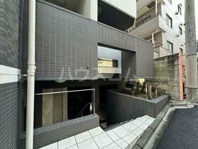 18/20 エントランス