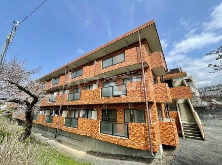 13/23 エントランス