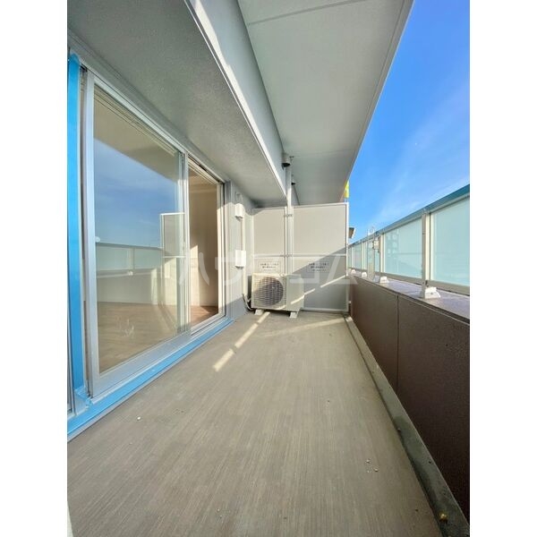 14/28 バルコニー