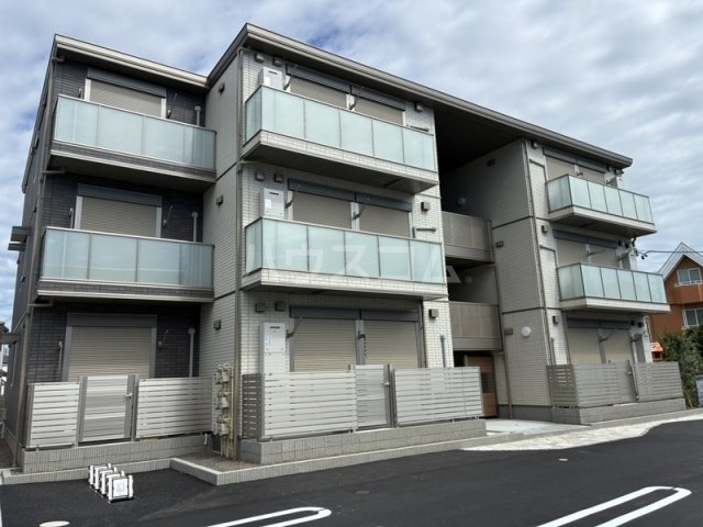 20/27 駐車場