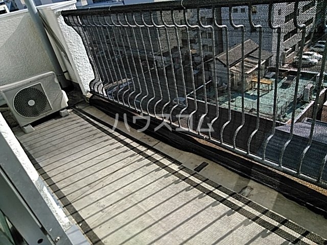 17/27 バルコニー