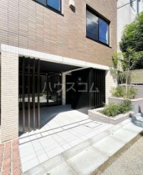 17/23 エントランス