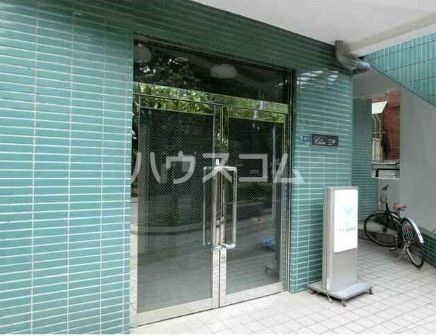 17/19 エントランス