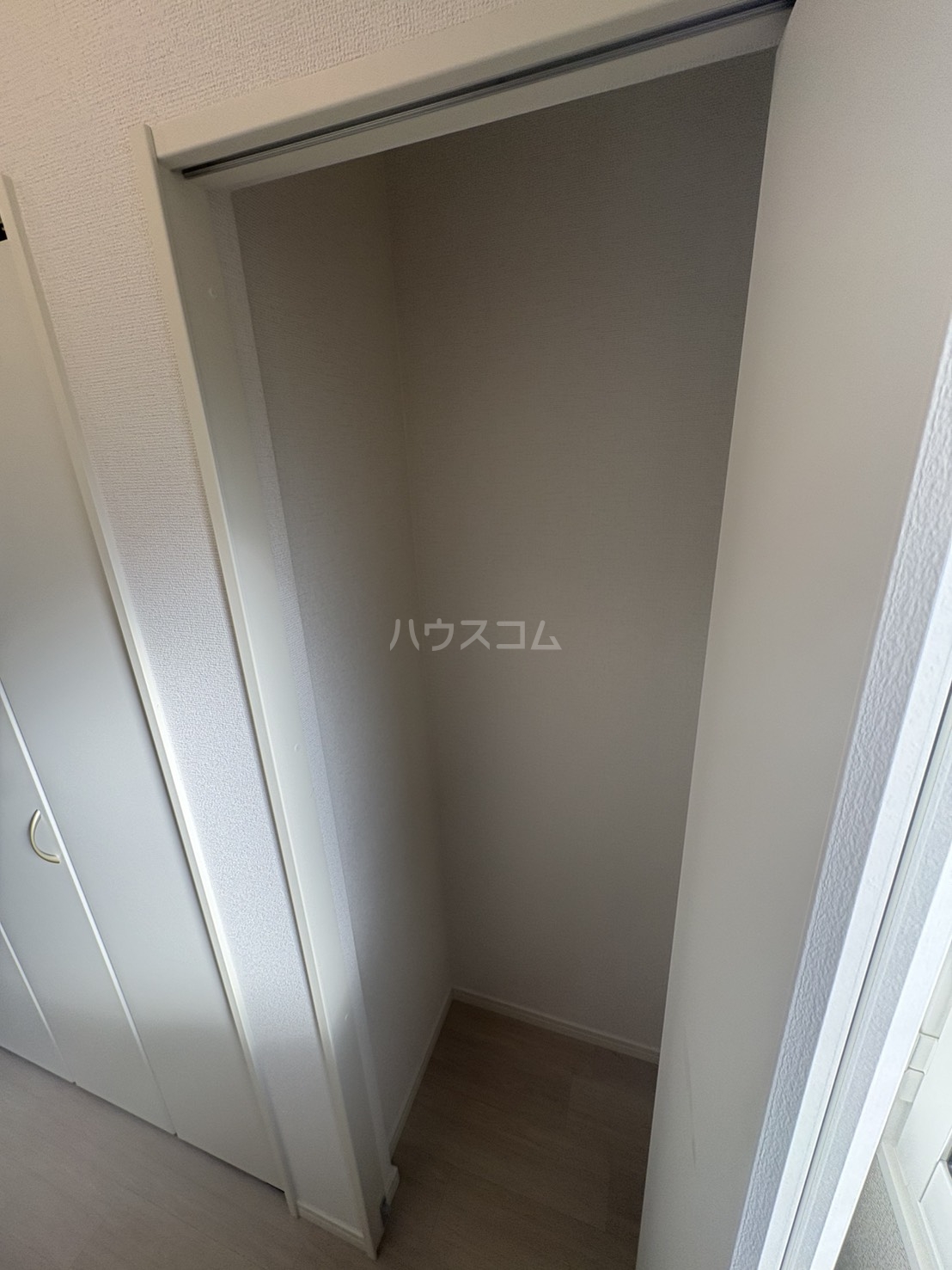 13/30 収納
