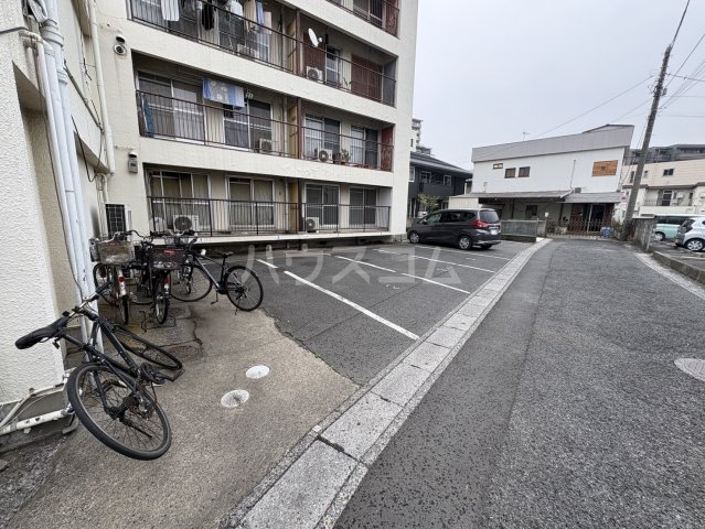 16/26 駐車場