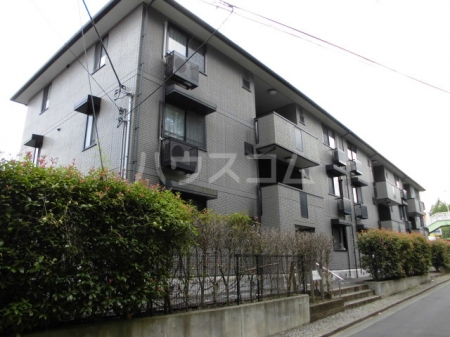 21/30 エントランス