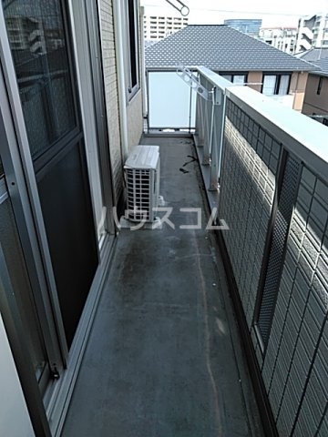 20/30 バルコニー