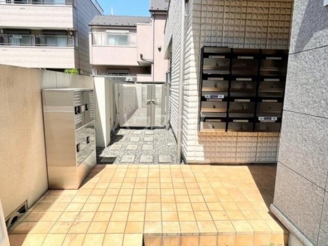 2/10 エントランス