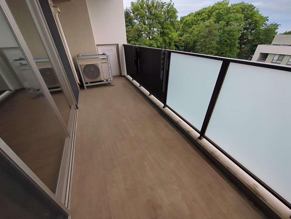 18/30 バルコニー