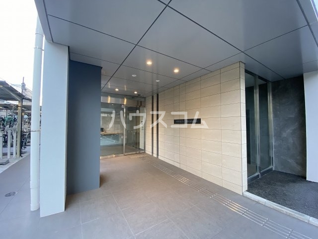 19/29 エントランス