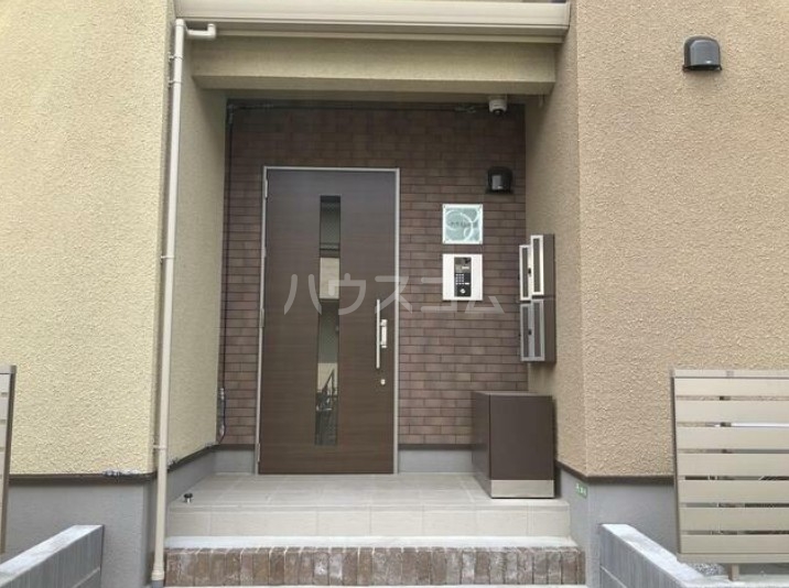 17/21 エントランス