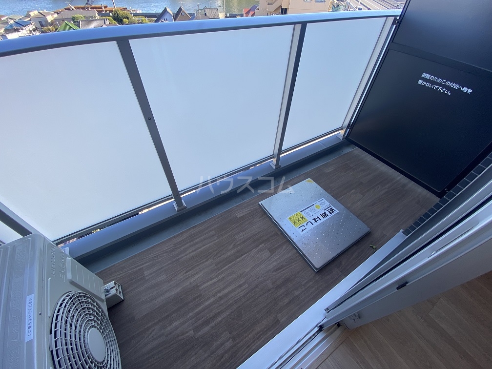 21/30 バルコニー