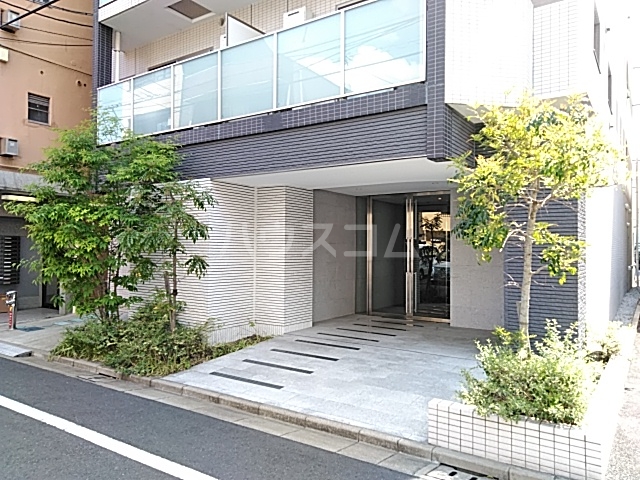 29/30 エントランス