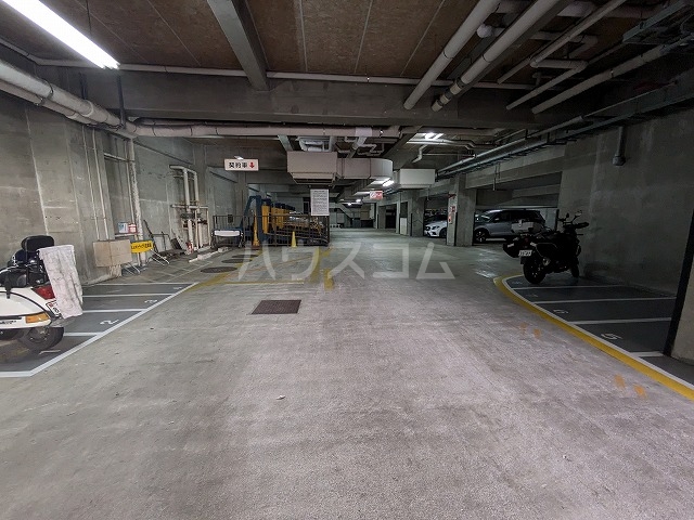 4/11 駐車場