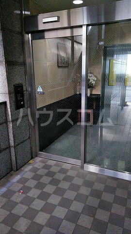 22/30 エントランス