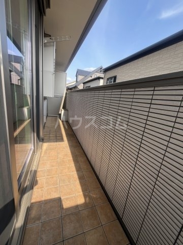 20/27 バルコニー