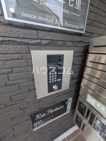 14/23 エントランス