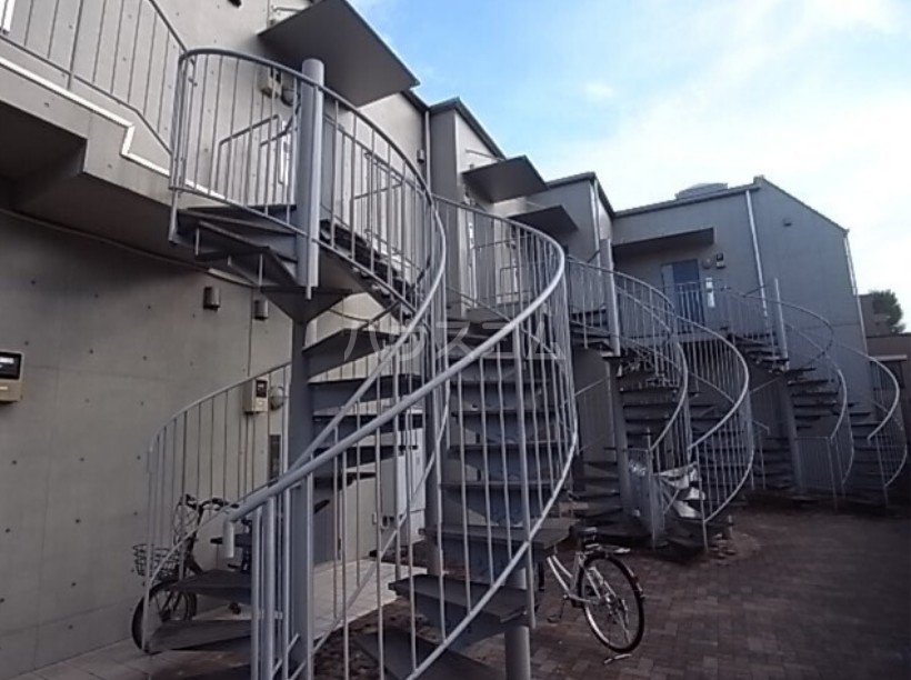 15/16 エントランス