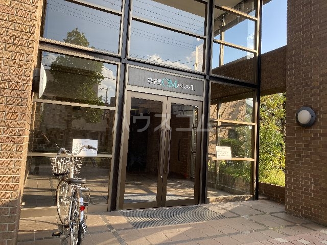 16/26 エントランス