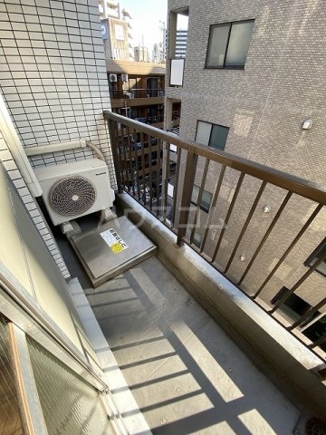 13/19 バルコニー