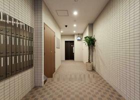 16/17 エントランス