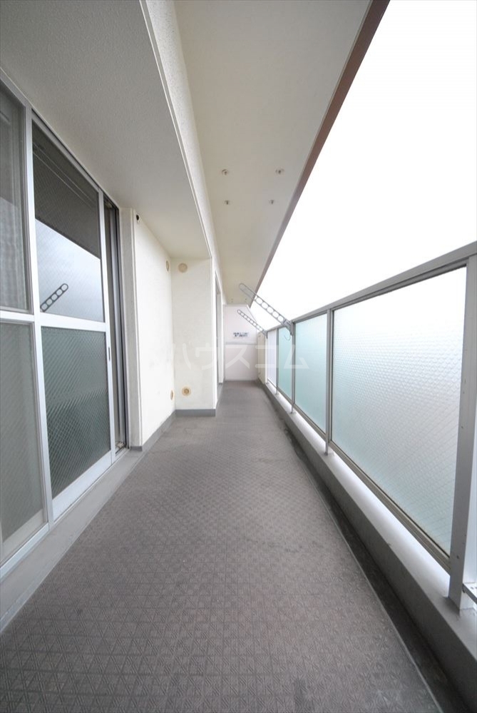 21/30 バルコニー