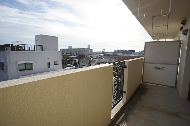 20/30 バルコニー