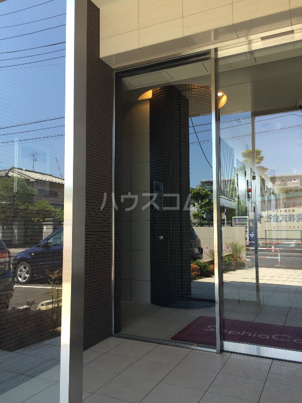 2/6 エントランス