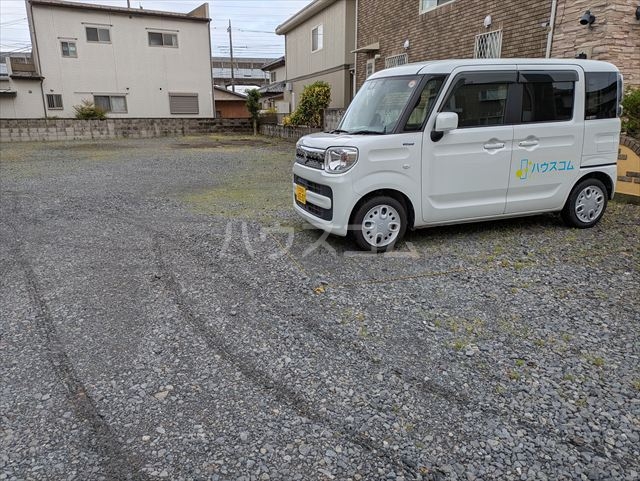 20/28 駐車場