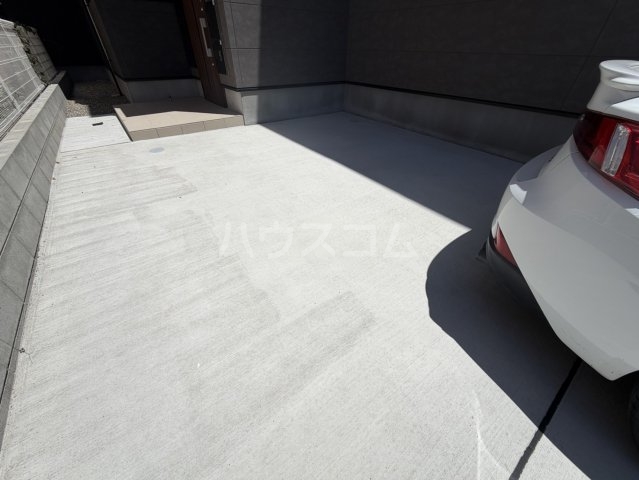 3/7 駐車場