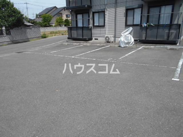 17/27 駐車場