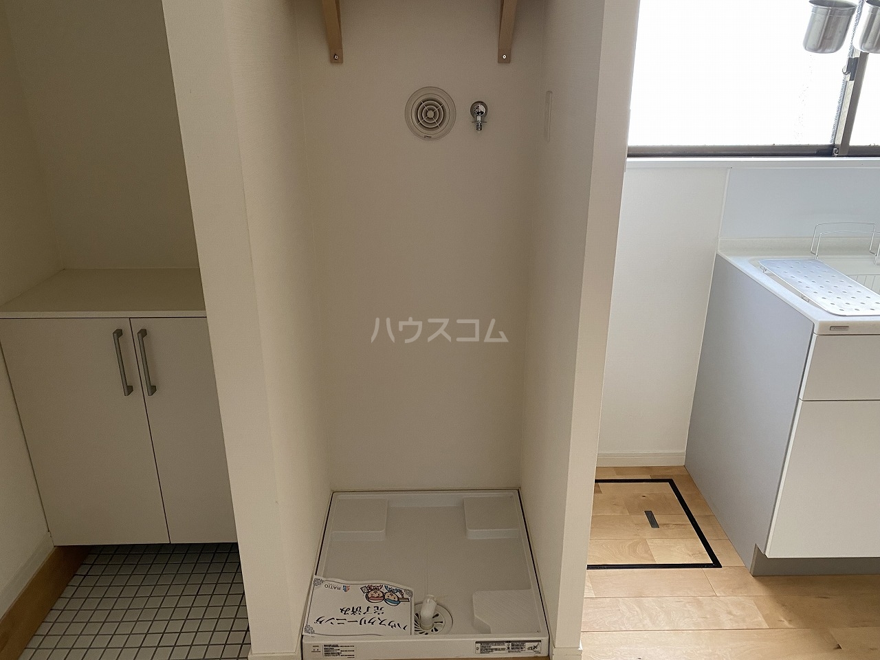 24/30 エントランス